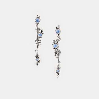A Windy Walk Earrings in 925 Silver