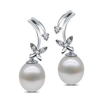 Winter Blossom Pearl Stud Earrings