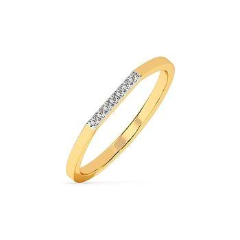 Sleek Luxe Diamond Ring