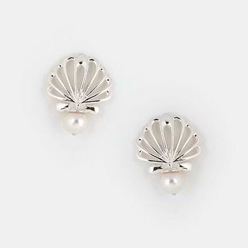 Pearl in the Sea Shell Earrings in 925 Silver