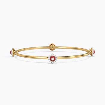 Aarini Radiant Diamond Loha Bangle