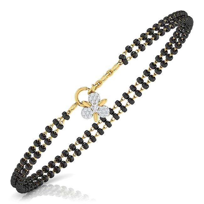 Hand mangalsutra caratlane hotsell