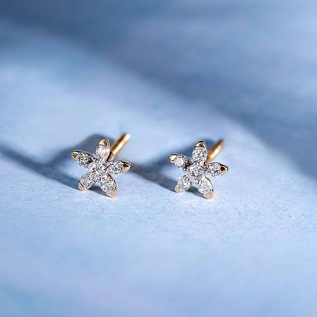 Diamond stud earrings online on sale