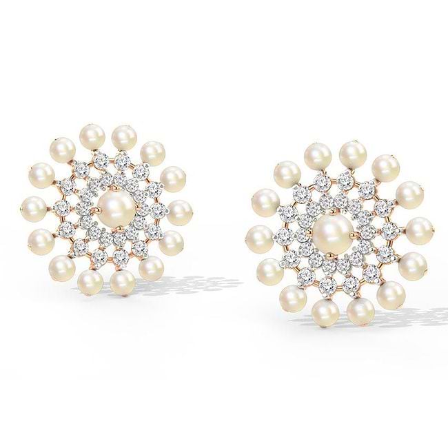 Coupe Pearl Stud Earrings