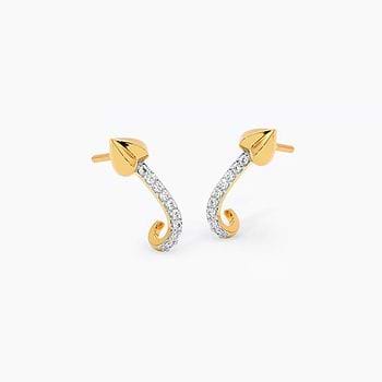 Piercing Heart Diamond Stud Earrings