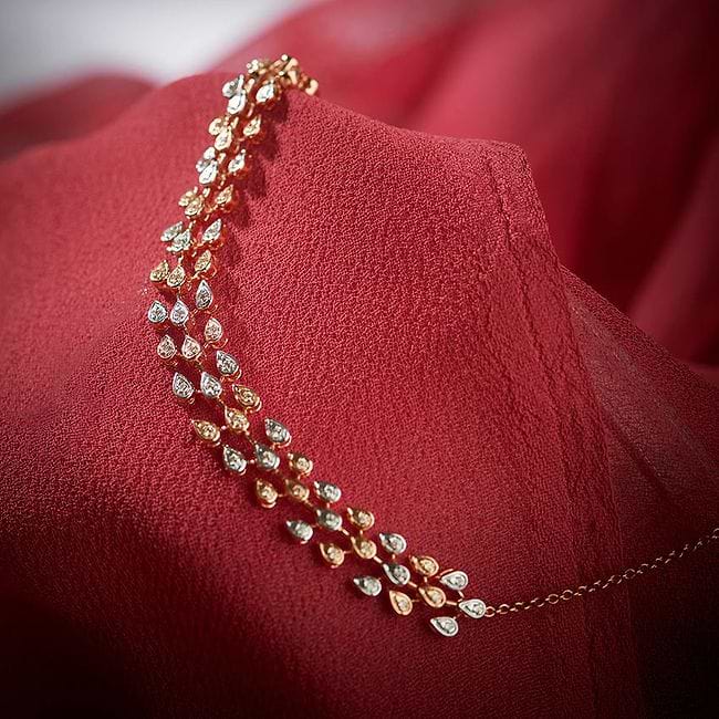 Simple diamond choker necklace deals