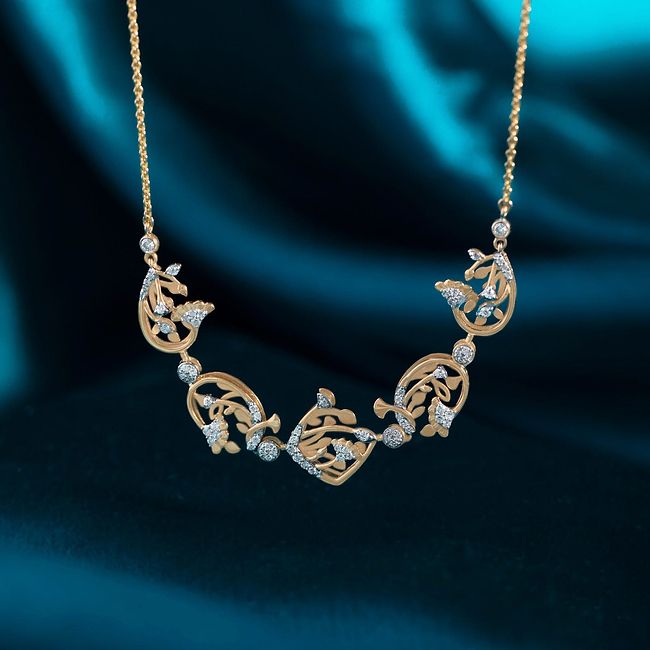 Caratlane necklace set discount