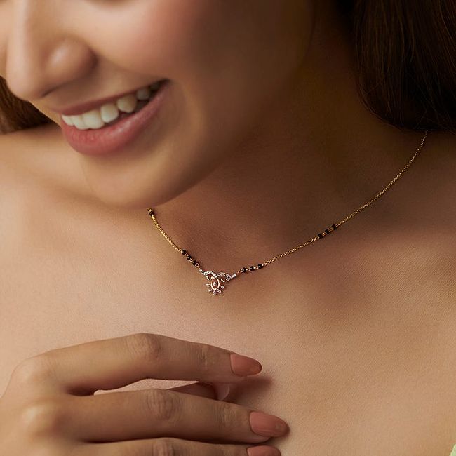 Designer diamond mangalsutra store