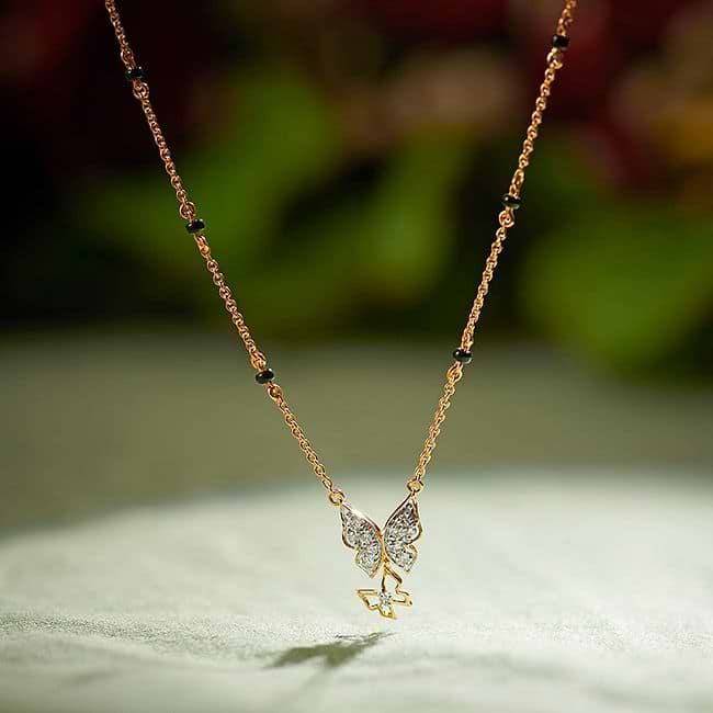 Buy/Shop the Latest Mangalsutra Jewelry Day Online | CaratLane US.