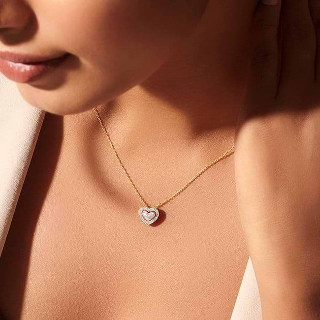 Caratlane heart pendant discount