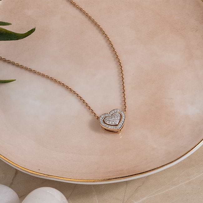 Caratlane heart pendant discount