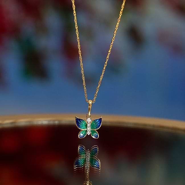 Hover Blue Butterfly Diamond Pendant | Beautiful Pendants | CaratLane