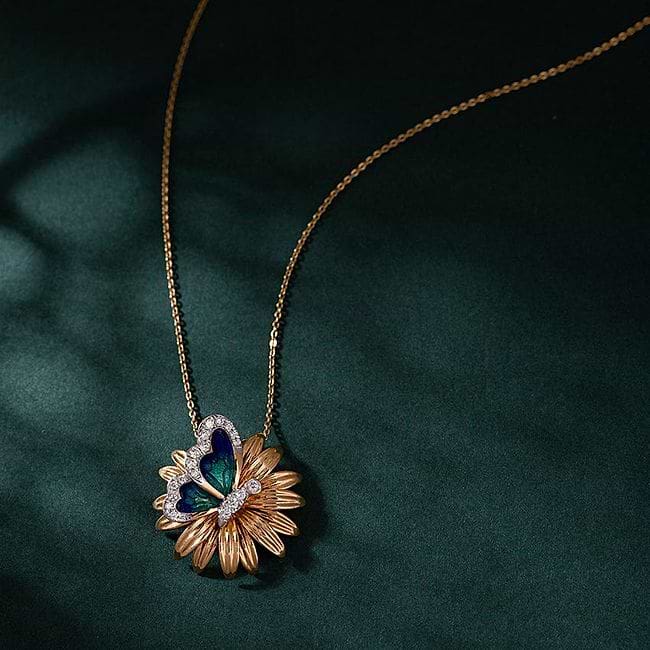 Caratlane pendant hotsell