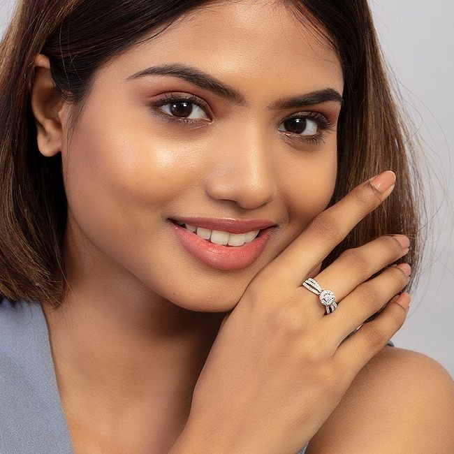 Lura halo best sale ring