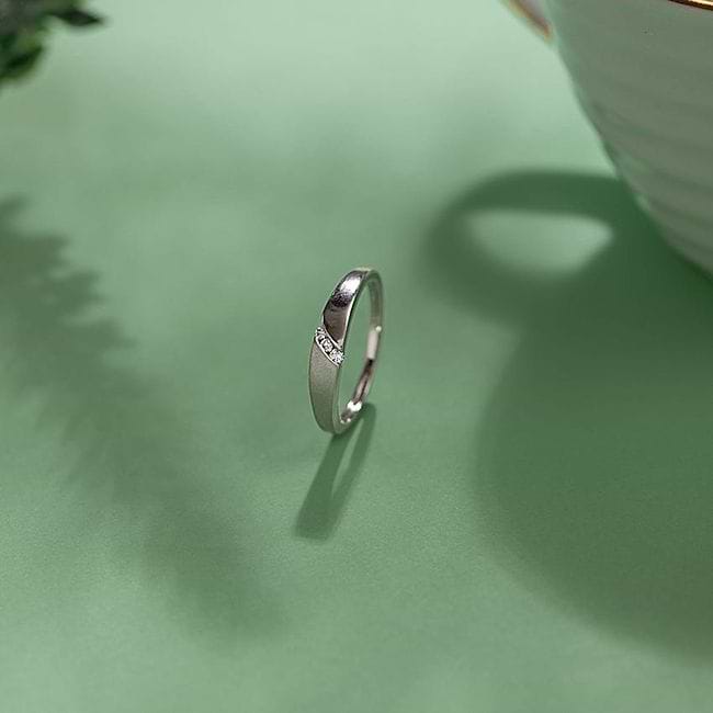 Shop Isabella Platinum Ring for Women Online - CaratLane US