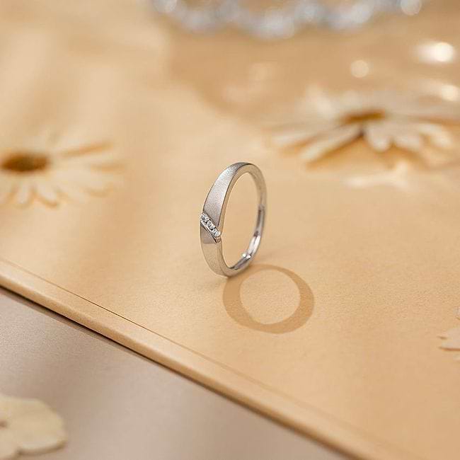 Shop Isabella Platinum Ring for Women Online - CaratLane US