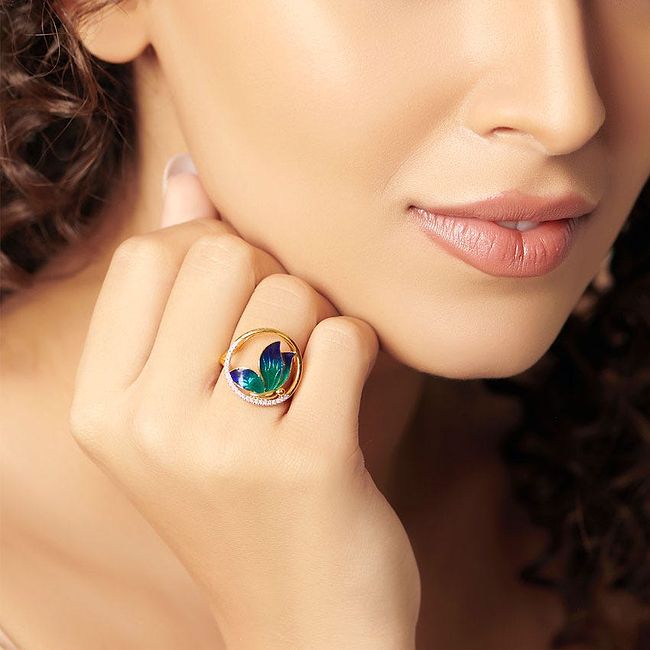 Blue sapphire hotsell ring caratlane