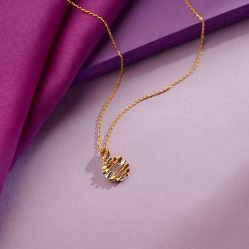Elegant Lines Gold Pendant