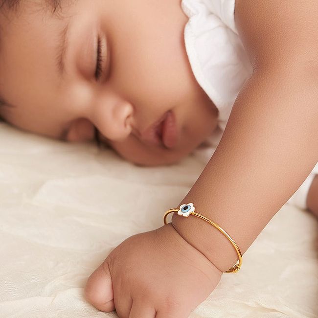 Buy Butterflies Baby Nazaria Gold Bracelet Online | CaratLane