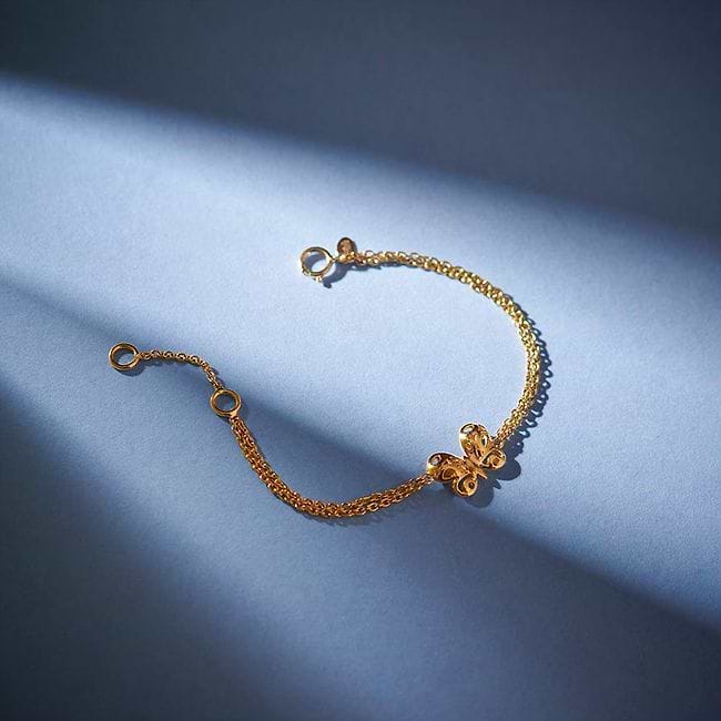 Gold bracelet for teenage girl on sale