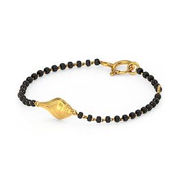 Baby bracelet caratlane deals