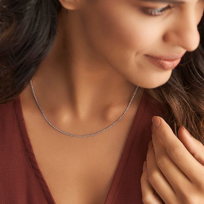 Caratlane platinum chain hotsell