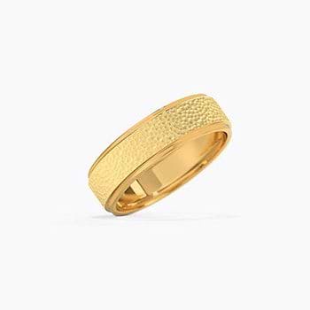 Avery Hammered Gold Ring
